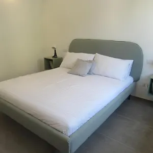 https://make-a-wish-near-the-center-with-private-parking.it-lombardy.com