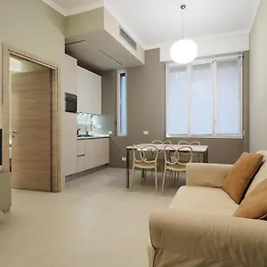 https://contempora-apartments-cavallotti-13-b32.it-lombardy.com