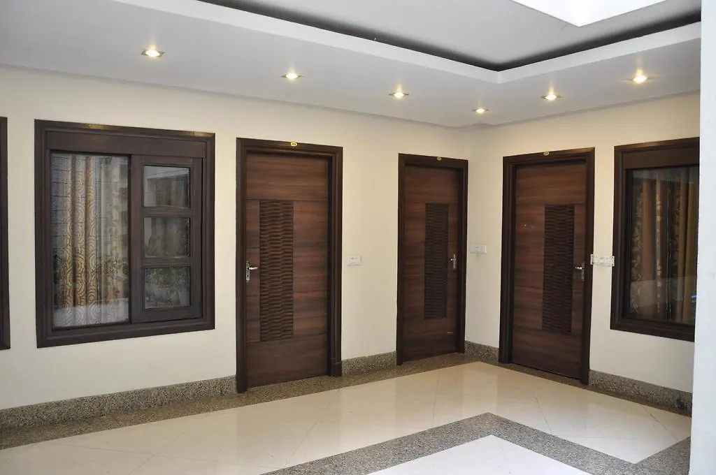 Hotel Diamond Inn Chandīgarh 3*,  India